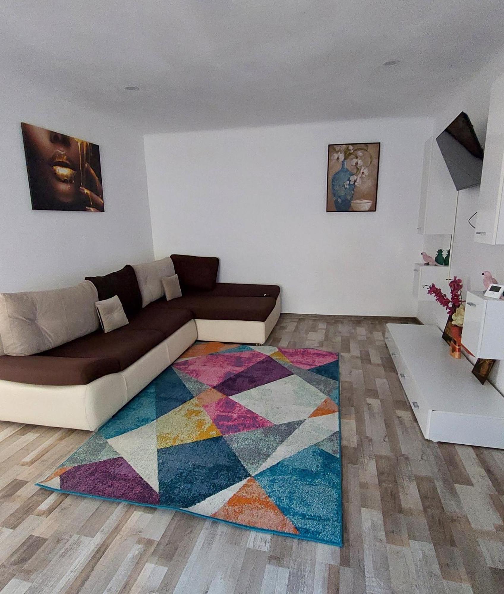 דירות בראשוב Apartament Diaconu Coresi מראה חיצוני תמונה